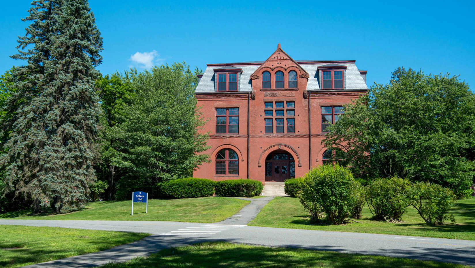 umaine campus coburt hall